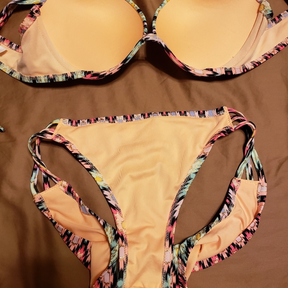‼️SOLD‼️⭐NWOT⭐ Victoria's Secret Pushup Bikini, L, 36B - Picture 6 of 10